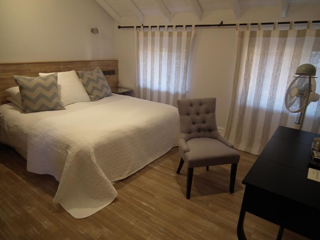 The Kingsley At Eversley Luaran gambar